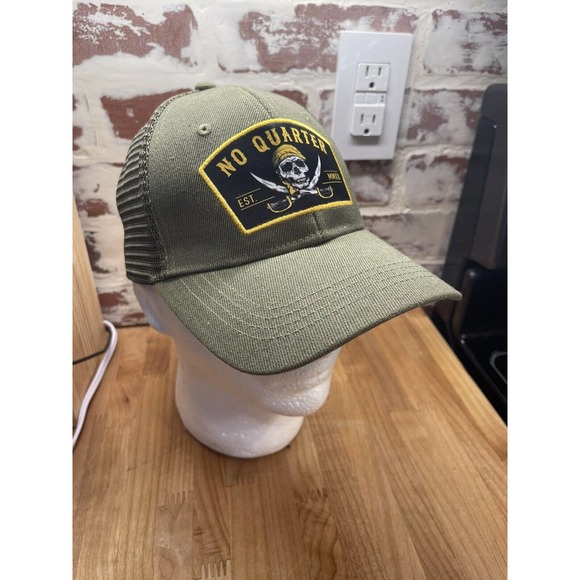 “No quarter” HAT Relentless Betrayal Truckers Mesh Snapback Sword Skull Logo NEW - Picture 1 of 5